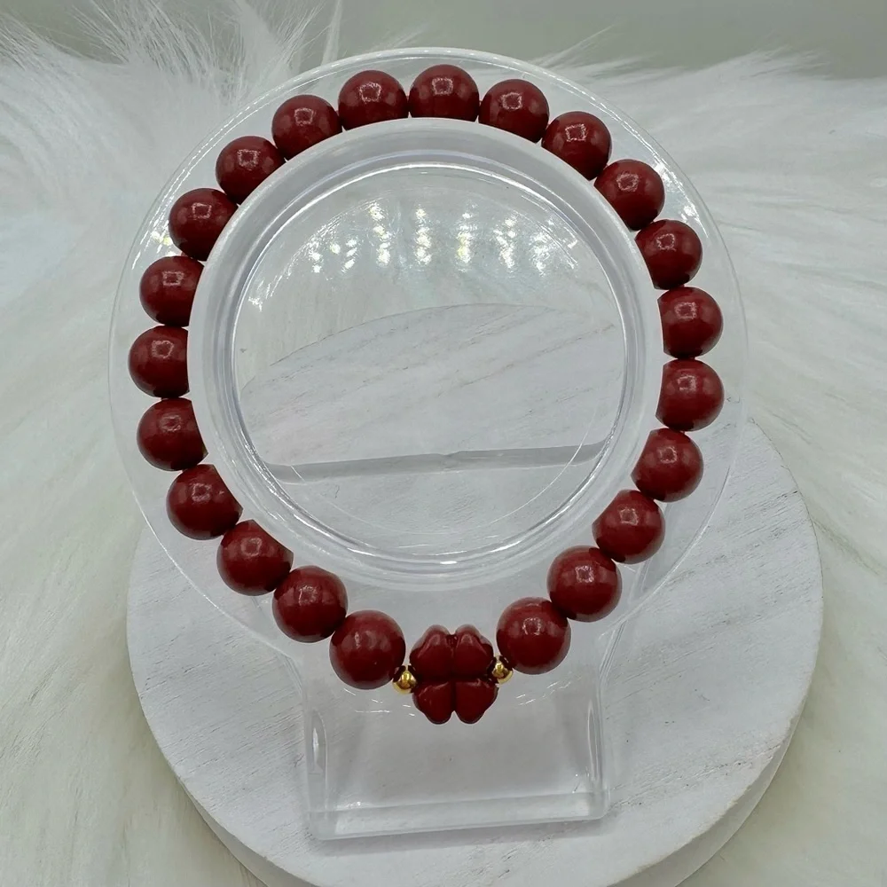 Four-Leaf Clover Cinnabar Beaded Bracelet